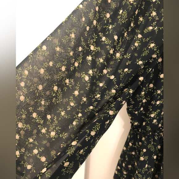 Forever 21 Black floral dress - Picture 8 of 10